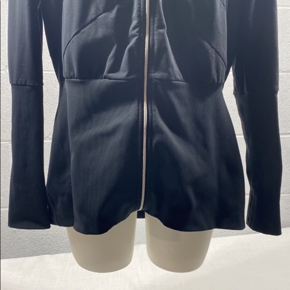 Lululemon athletica light coat / zippered hoodie in black - Picture 3 of 8